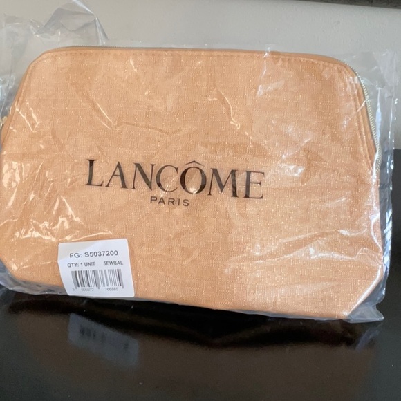 Lancôme 7 Piece make-up set. Brand new. - Picture 6 of 6